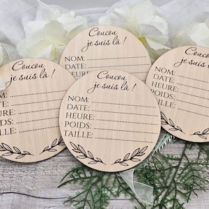 Wooden lozenge “Hello, I’m here!” birth announcement