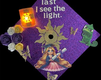 princess graduation cap topper, princess cap topper, graduation, princess cap topper, cap topper with light, graduation cap for her, cartoon