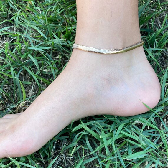 New stylish foot jewelry | Anklet designs, Foot jewelry, Silver anklets  designs
