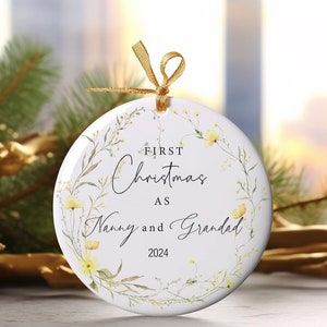 Unser erstes Weihnachten verheiratet Ornament, personalisierte Mr und Mrs Ornament, Brautgeschenk, kundenspezifische Hochzeitspaare Ornament