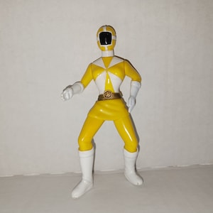 McDonalds 2000 Power Rangers 4&quot; LightSpeed Rescue Yellow Ranger