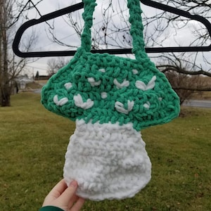 Toadstool purse crochet pattern pdf, mushroom bag pattern with options, crochet tutorials
