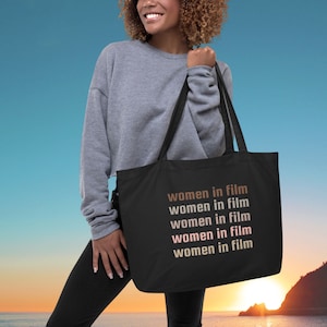 映画界の女性向けトートバッグ、映画クルーネックトートバッグ、女性へのギフト、女性監督へのギフト、映画製作者へのギフト、映画製作者向けトートバッグ、映画監督へのギフト