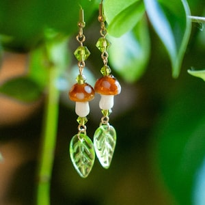 Forest Fairy Mushroom Earrings, Fairycore Earrings, Goblincore Jewlery, Beaded Earrings, Ghibli Inspired, Cottagecore Earrings