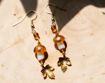 Autumn Mushroom Earrings, Goblincore Fall Jewelry, Beaded Dangle Earrings, Whimsigoth Cottagecore Earrings