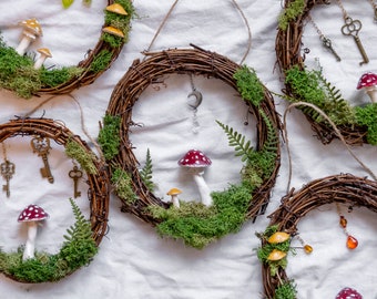 small mushroom wreath, fairycore home decor, cottagecore wall art, mini moss wreath, goblincore