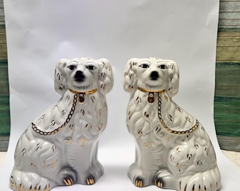 Paar vintage STAFFORDSHIRE DOGS. Antieke haardhonden 24 cm - met gebreken