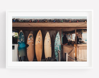 Zdjęcie deski surfingowej Styl życia surferów Wydruk San Diego Sztuka ścienna Motyw plaży w Kalifornii Sztuka ścienna Wydruk kalifornijski Fotografia deski surfingowej Oprawione dzieło sztuki
