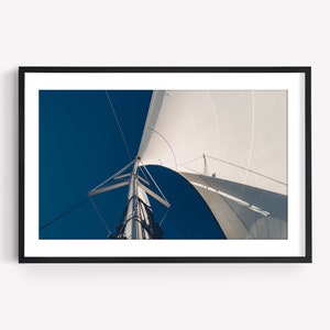 Jacht Küsten Dekor Ozeansegel Fotografie Blau Weiß Nautischen Druck Eingerahmt Küstendruck Jacht Poster Minimalist Strand Haus Dekor
