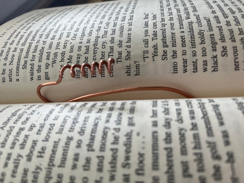 Flower Spiral Holder Book Hook Bookmark Handmade Copper Wire Line Art Book Jewelry Reading Journal Stationary Notebook Accessories image 6