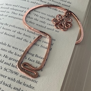 Flower Mushroom Bookmark | Handmade Copper Bookmark | Wire Line Art | Bookworm Gift | Book Accessories | Book Stationary | Copper Bookmarker