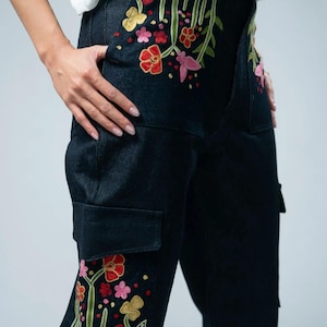 Pocket Thread Cargo Jeans