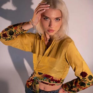 Tabby Belted Cotton Crop Top image 4