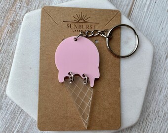 Llavero de helado acrílico / Charm ligero de verano