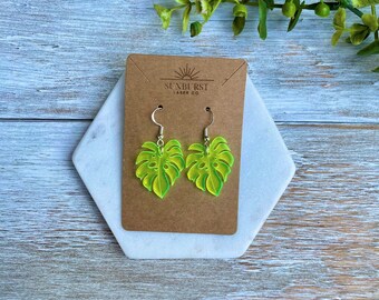Pendientes de hoja de monstera verde fluorescente / Acrílico cortado con láser