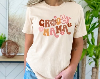 Groovy Mama Shirt, Mommy groovy, Retro groovy shirt, Groovy tshirt, Retro 70s shirt, Retro mom tee, gift for mom, hippie mama shirt, GROO2