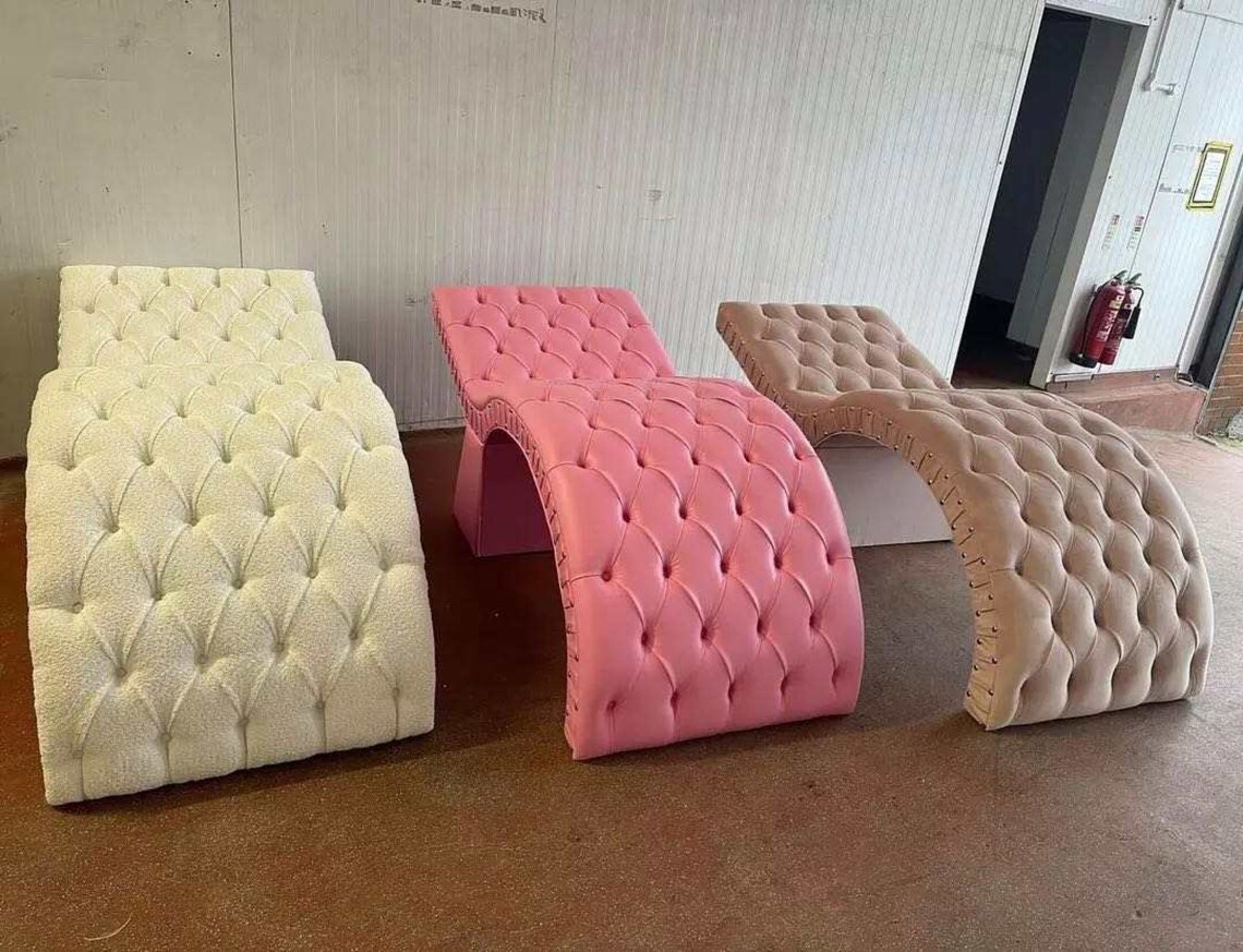 The Curved Lash Bed Etsy