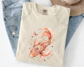 Camiseta con estampado floral de peces koi / Camiseta bohemia con estampado de peces para mujer / Camiseta floral con peces adorables / Regalo para amantes de la naturaleza / Camiseta de peces en acuarela / Regalo de koi