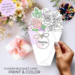 Tarjeta de feliz cumpleaños para mamá, regalo para colorear con flores, manualidad para el Día de la Madre de un niño pequeño, manualidad para mamá en edad preescolar para su esposa hecha por niños