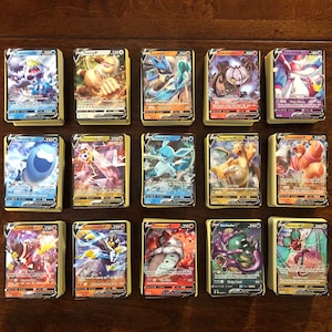 100 Pokemon Cards & Ultra Rare V