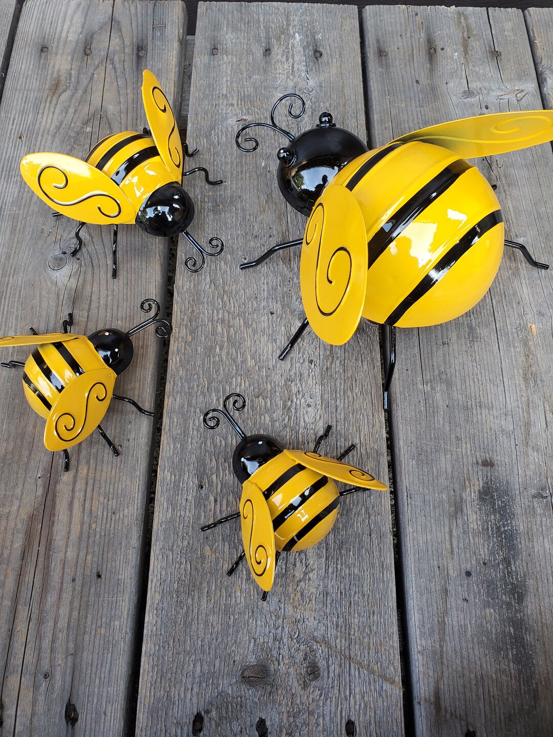 Set of 4, Weather Paint Bumble Bee Metal Work Yard Art Wall Hanging ...