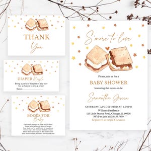 Könnte beinhalten: Ein Satz druckbarer Karten für eine Babyparty mit S'mores-Thema. Die Karten zeigen eine Aquarell-Illustration eines S'mores mit goldenen Sternen und dem Text "S'more to Love". Die Karten beinhalten eine Dankeskarte, eine Windel-Tombola-Karte und eine Buchwunschkarte.