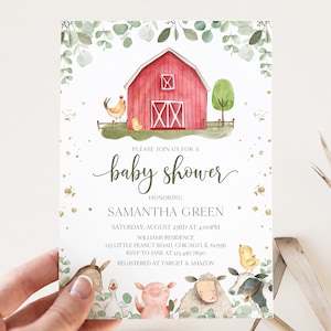Puede incluir: Una invitación a una baby shower con un granero rojo, animales de granja y vegetación. El texto dice "Por favor, únase a nosotros para una baby shower en honor a Samantha Green. Sábado, 23 de agosto a las 4:00 p. m. Residencia Williams. 123 Little Peanut Road, Chicago, IL 60556. RSVP a Jane al 123-456-7890. Registrado en Target & Amazon."