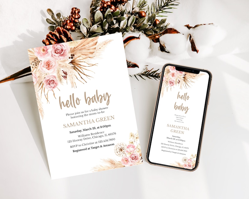 K&ouml;nnte beinhalten: Eine Babyparty-Einladung mit floralem Design. Die Einladung ist f&uuml;r Samantha Green und enth&auml;lt Datum, Uhrzeit, Ort und RSVP-Informationen. Die Einladung enth&auml;lt auch den Text "hello baby" und ist mit rosa Rosen, getrocknetem Pampasgras und einem Aquarellhintergrund verziert.