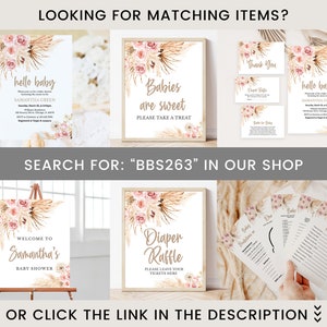 K&ouml;nnte beinhalten: Ein Set druckbarer Babyparty-Dekorationen im Boho-Stil mit Pampasgras und rosafarbenen Bl&uuml;ten. Das Set beinhaltet Einladungen, ein Willkommens-Schild, ein Schild f&uuml;r die Windel-Tombola und Spiele. Der Text auf den Einladungen lautet "hello baby" und "Samantha Green". Der Text auf dem Willkommens-Schild lautet "Willkommen zur Babyparty von Samantha". Der Text auf dem Schild f&uuml;r die Windel-Tombola lautet "Windel-Tombola" und "Bitte hinterlassen Sie Ihre Tickets hier".