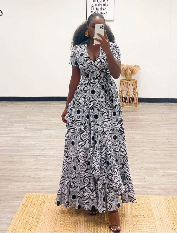 Magnolia Black and White Dress. Maxi Dress. Wax Print. African Print Dress.  Dress With Pockets. Long Dress. Holiday Dress. Plus Size Fashion 