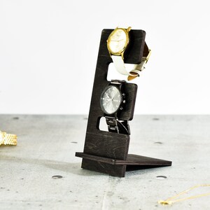 Solo prodotto digitale File stand porta orologio per taglio laser SVG DXF AI 3mm 6mm 1/8 1/4 in display dock per bracciale orologi compensato