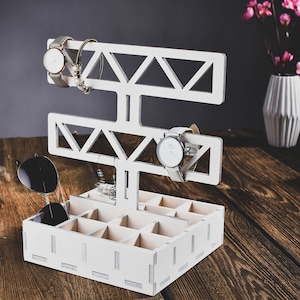 Prodotto digitale Organizzatore orologio stand dxf, svg, ai 1/8, 1/4 in 3mm 6mm braccialetto rack, per donna supporto in legno dock display docking gioielli