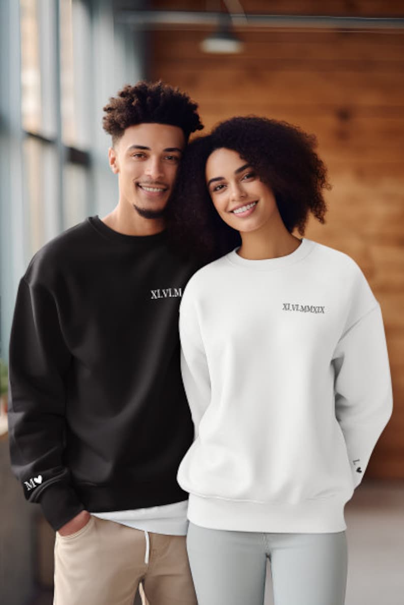 Sweat personnalisé Saint Valentin Date chiffres romain Cadeau Saint Valentin cadeau couple duo image 3