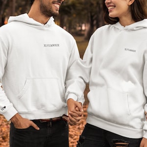 Sweat personnalisé Saint Valentin Date chiffres romain Cadeau Saint Valentin cadeau couple duo image 6