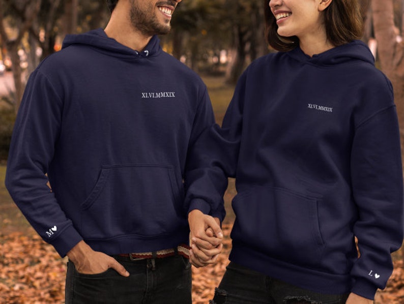 Sweat personnalisé Saint Valentin Date chiffres romain Cadeau Saint Valentin cadeau couple duo image 7