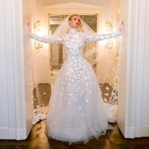 Paris Hilton Wedding Dress. Beautiful 3d Flower Princess - Etsy