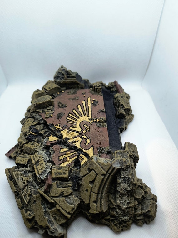 Dave Andrews Warhammer 40k Diorama Imperial Twin Head Eagle (damaged, incomplete)