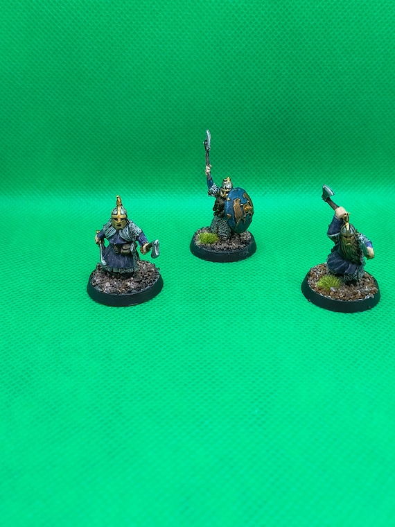 Iron Guard 2 pcs Shieldbearer Metal MESBG painted