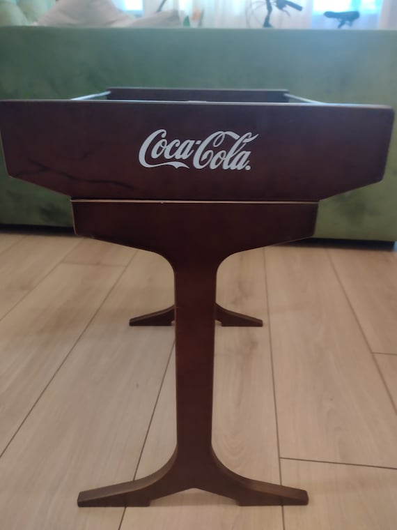Coca Cola small Table 43 cm x 30