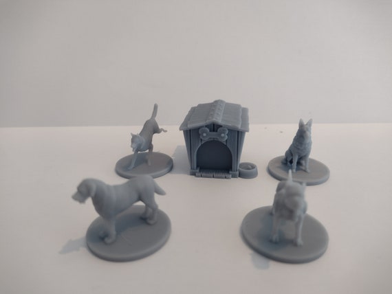 Dogs and doghouse resin scenery