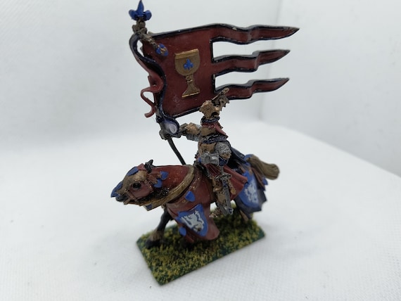 Warhammer Fantasy Battle Grail Knights Standard Bearer 6 ed metal Games Workshop