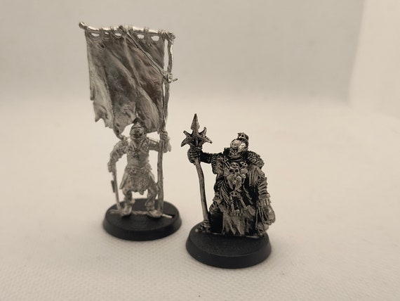 Orc Shaman, Orc with Banner mesbg lotr