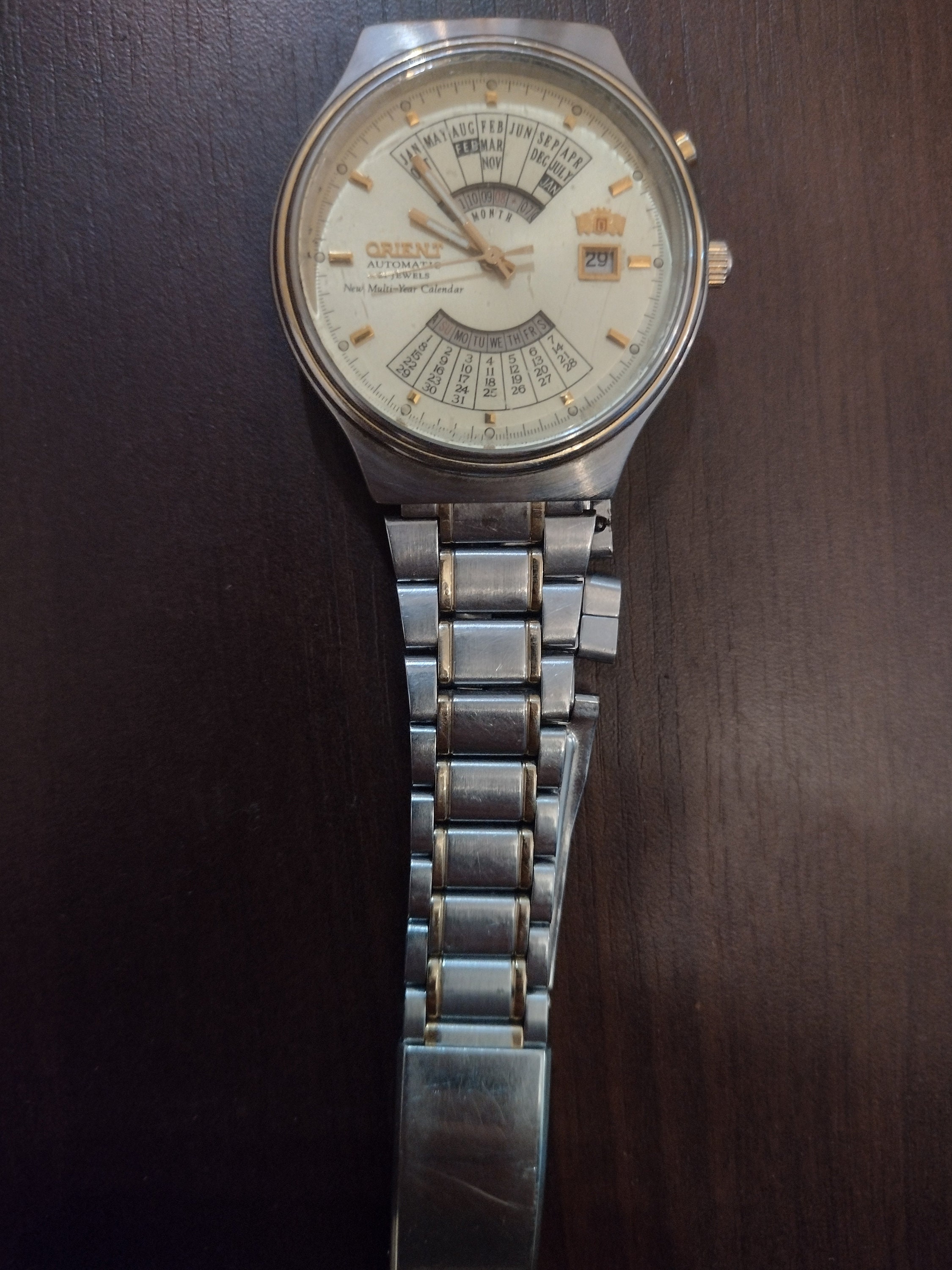 Orient automatic 21 jewels multi year calendar 2025