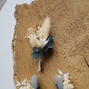 Boutonniere for groom, dad of the groom, witness and groomsmen- Mini Bouquet of dried flowers