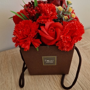 Bouquet de Fleurs de Bain Roses et oeillets Rouge Rouge