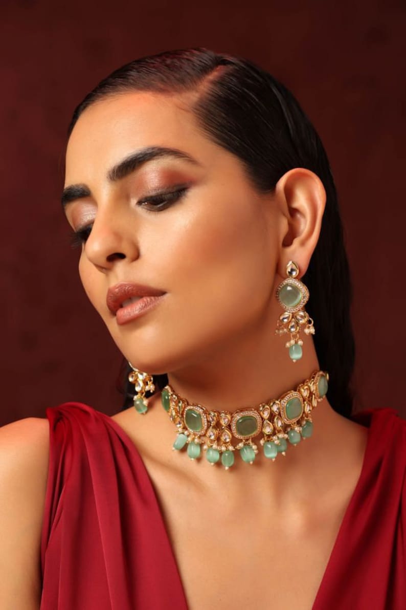 Gold Tone Emerald Kundan Choker/ Indian Jewelry/ CZ Jewelry/ Kundan Pearl Jewelry/ Indian Choker/ Gift For Her/Wedding Jewellery image 1
