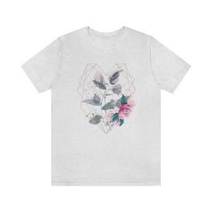 Camiseta de corazón geométrico, camiseta de flores, camiseta Cottagecore, camiseta Comfort, camiseta gráfica para mujer, camiseta linda, Bella Canvas 3001, Boho Chic. imagen 9