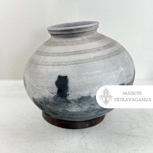 AntiqueSouth African Clay Water Vessel Vase - Zulu.  Unique Handcrafted African Pottery, 28cm x 34cm, One-of-a-Kind Decor Vase. Vintage Pot