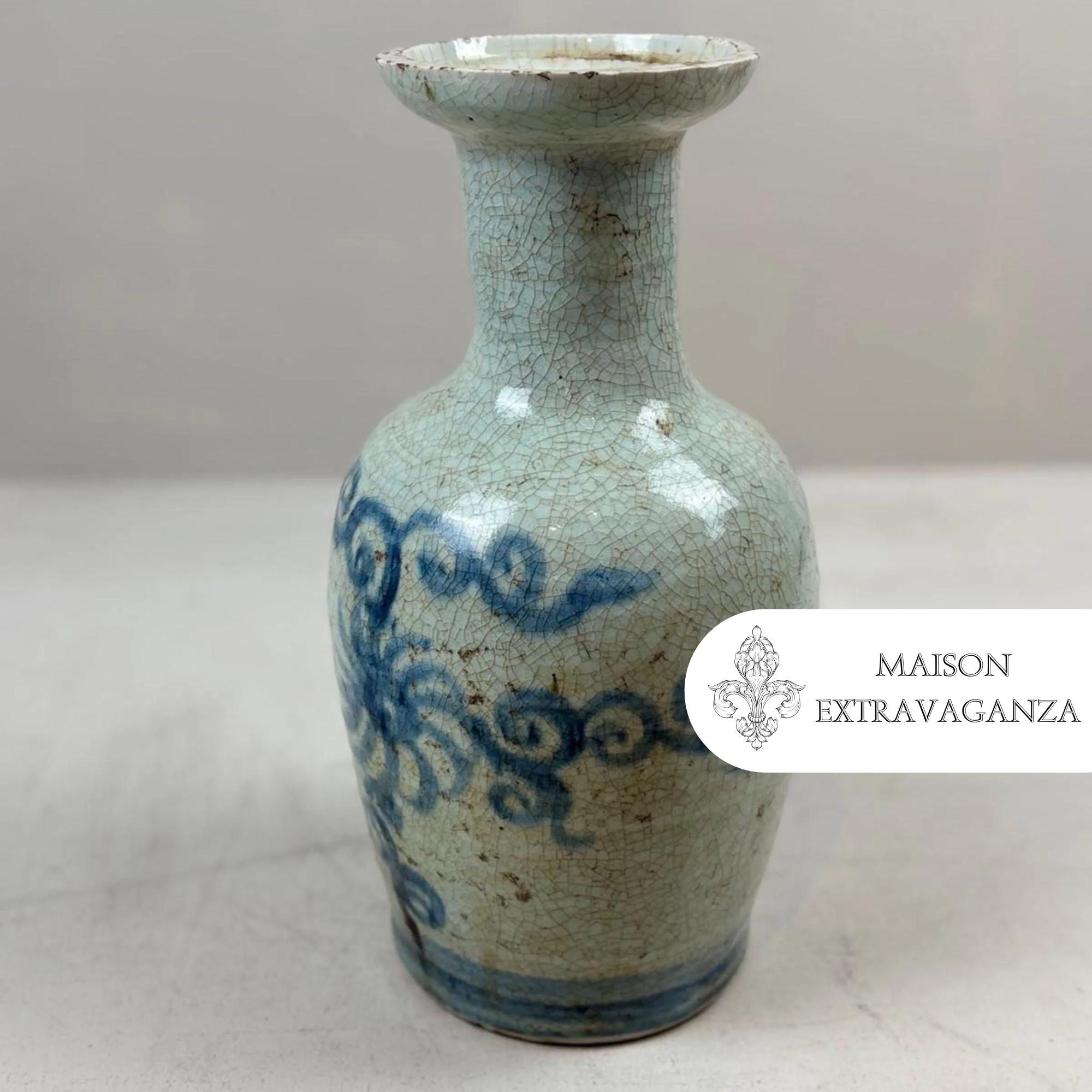 中国の花瓶　焼き物 景徳鎮 孔雀牡丹文花瓶 中国 陶磁器 工芸 - アートの友社 : くみあい