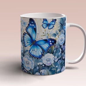 Plantilla para envolver tazas con flores y mariposas azules, diseño de sublimación de tazas de 11 oz y 15 oz, plantilla para envolver tazas, descarga digital instantánea PNG